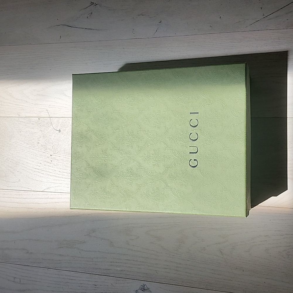 Gucci Victorian Green Patterned Box
